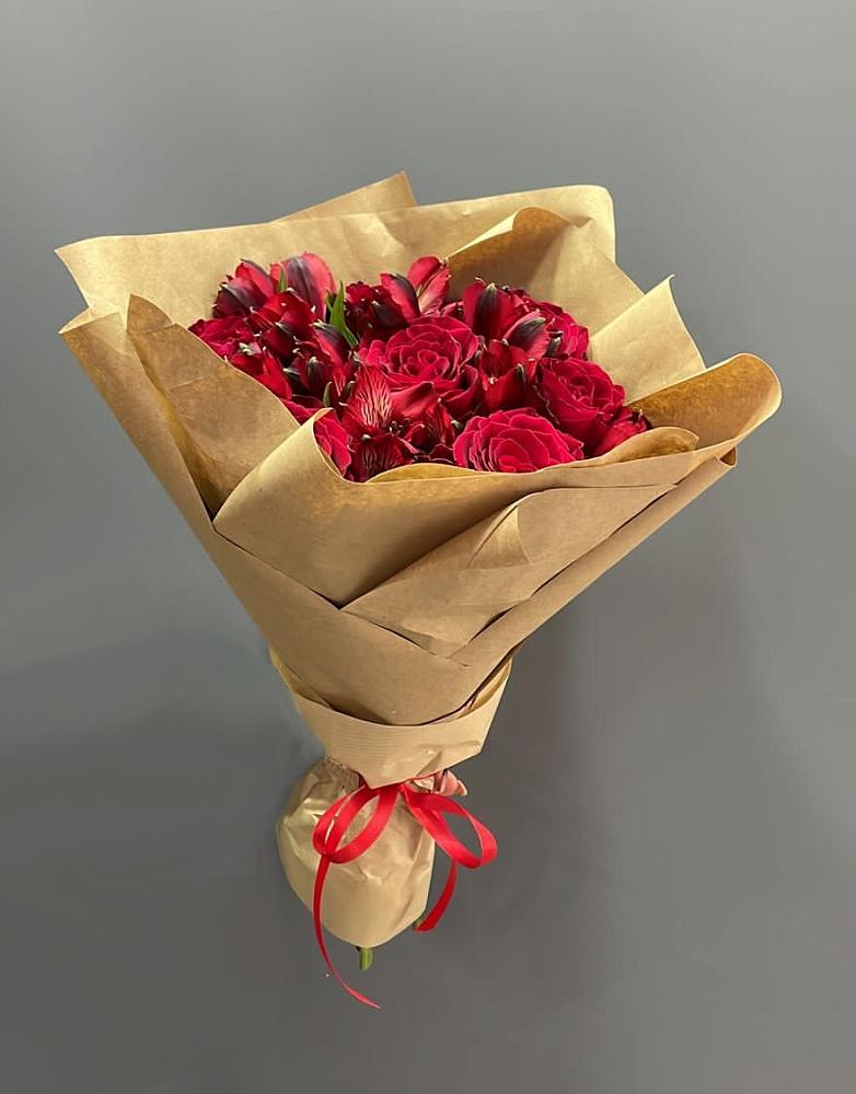 Букет цветов из: Альстромерии и Розы в Нижнее Хорошово