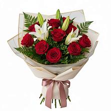 Букет цветов из:  Лилии и Розы в Нижнее Хорошово