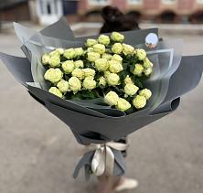 Букет Белые кустовые розы Солинеро в Нижнее Хорошово