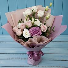 Букет цветов из:  Розы и Лизиантусы в Нижнее Хорошово