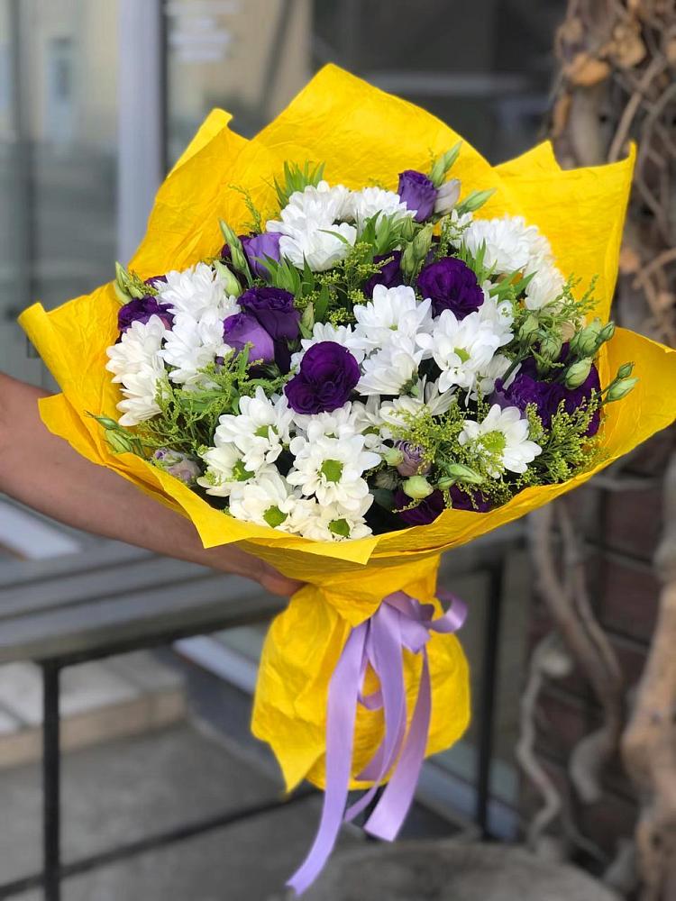 Букет цветов из: Ирисы, Хризантемы и Ромашки в Нижнее Хорошово