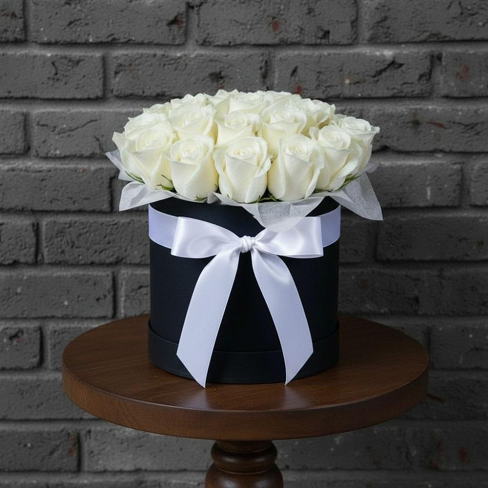 Цветочная композиция из Розы в шляпной коробке в Нижнее Хорошово