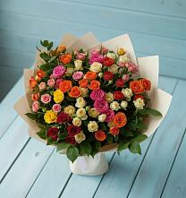 Букет Микс из разноцветных кустовых роз в Нижнее Хорошово